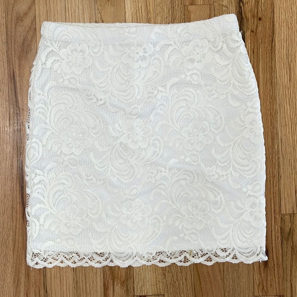 2Bella White Lace Skirt